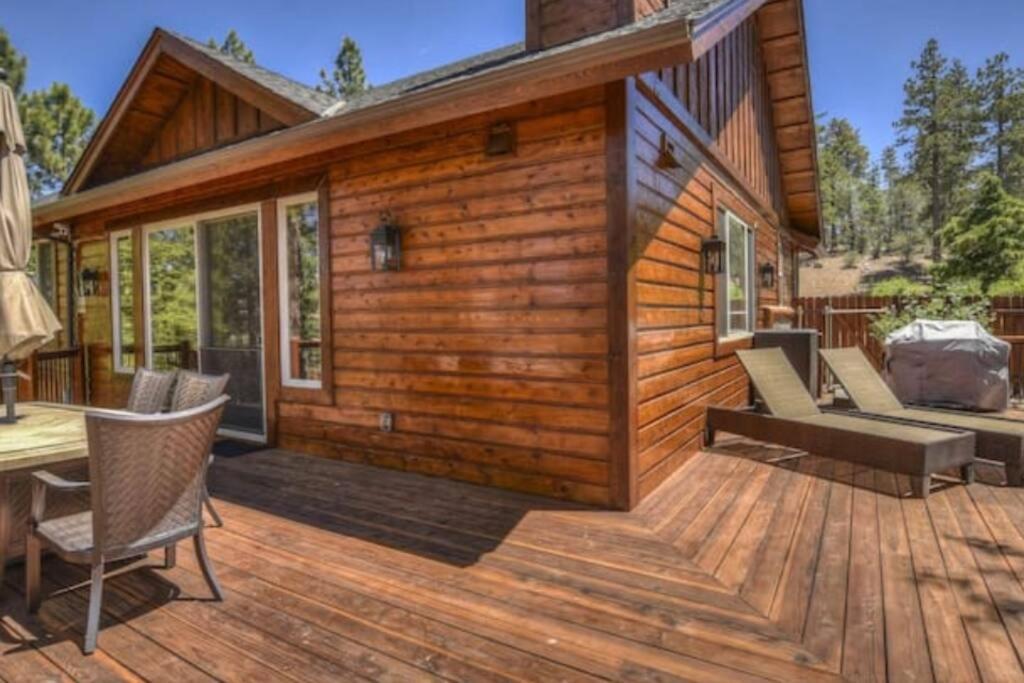 Custom Single Story Cabin With Jacuzzi Pool Table & Big Game Room With Arcade Games 大熊湖 外观 照片