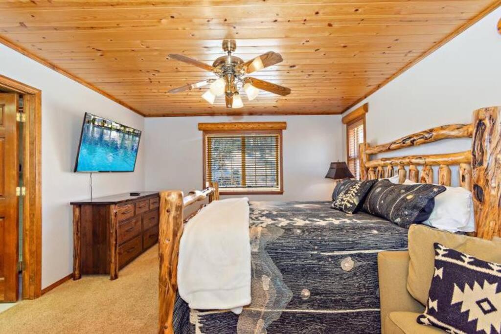 Custom Single Story Cabin With Jacuzzi Pool Table & Big Game Room With Arcade Games 大熊湖 外观 照片